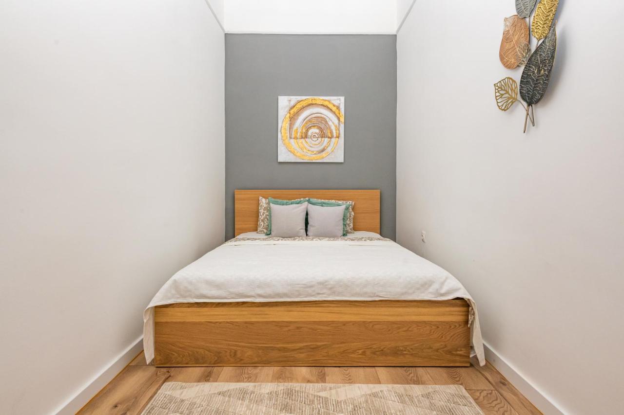 Deluxe Kazincy Apartment In The Heart Of Budapest Luaran gambar